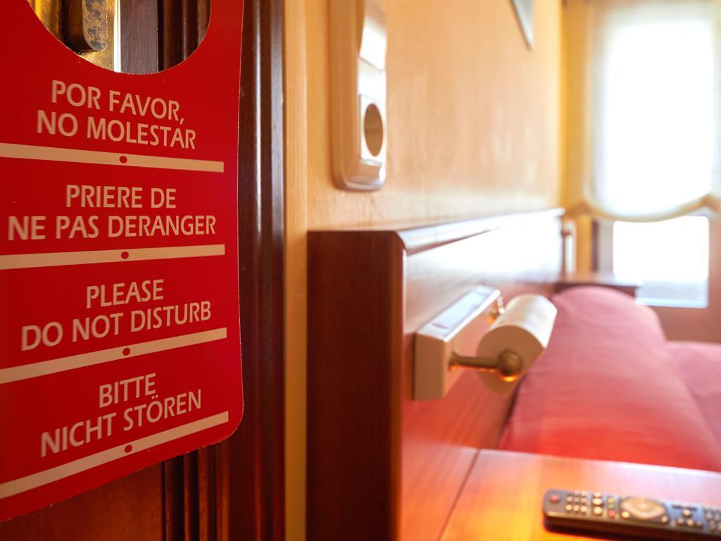 Pension Restaurante Sony เมลิเด ภายนอก รูปภาพ